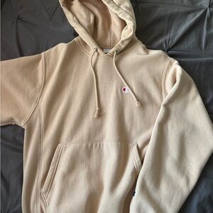 Champion Tan Sweatshirt Cozy Casual Fit